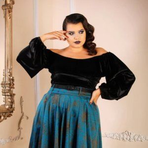 SWANN LONG SLEEVE PEASANT TOP IN BLACK STRETCH VEL